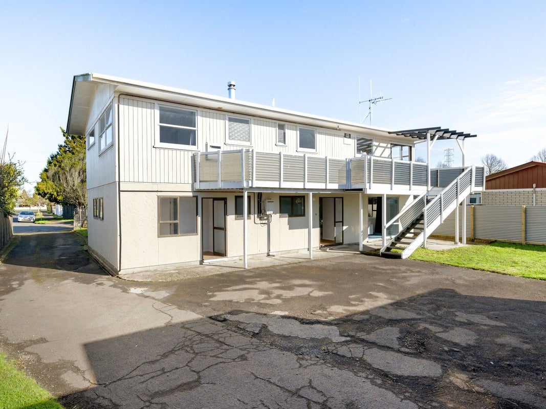 13 Erika Place, Fairview Downs, Hamilton - Carousel 2