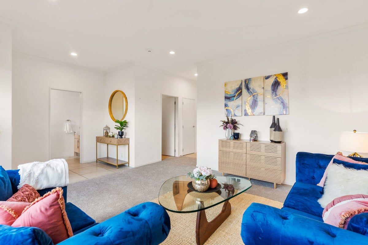 5 Tephra Boulevard, Stonefields, Auckland - Carousel 2