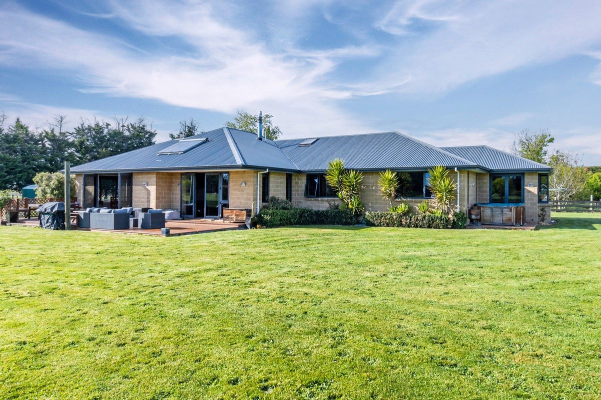 492 Falvey Road, Levels - Carousel 2