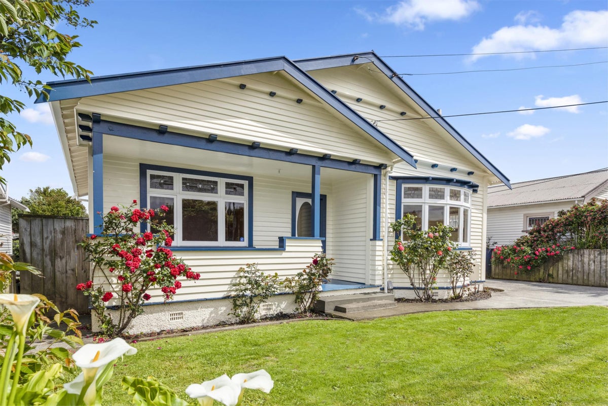 125 William Street, Petone, Lower Hutt - Carousel 1