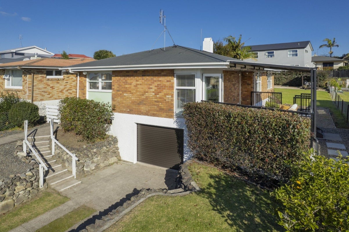 34 Alverstoke Road, Parkvale, Tauranga - Carousel 1