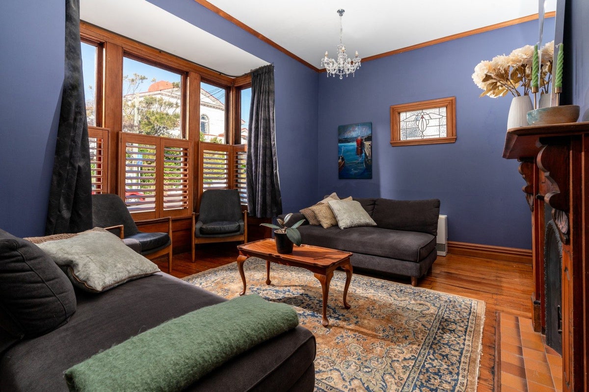 232 Adelaide Road, Newtown, Wellington - Carousel 2