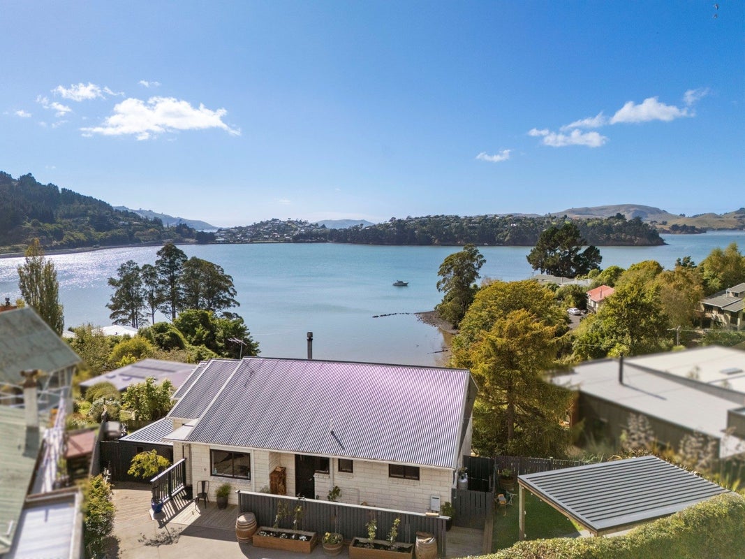 19 Shandon Street, Roseneath, Port Chalmers - Carousel 1