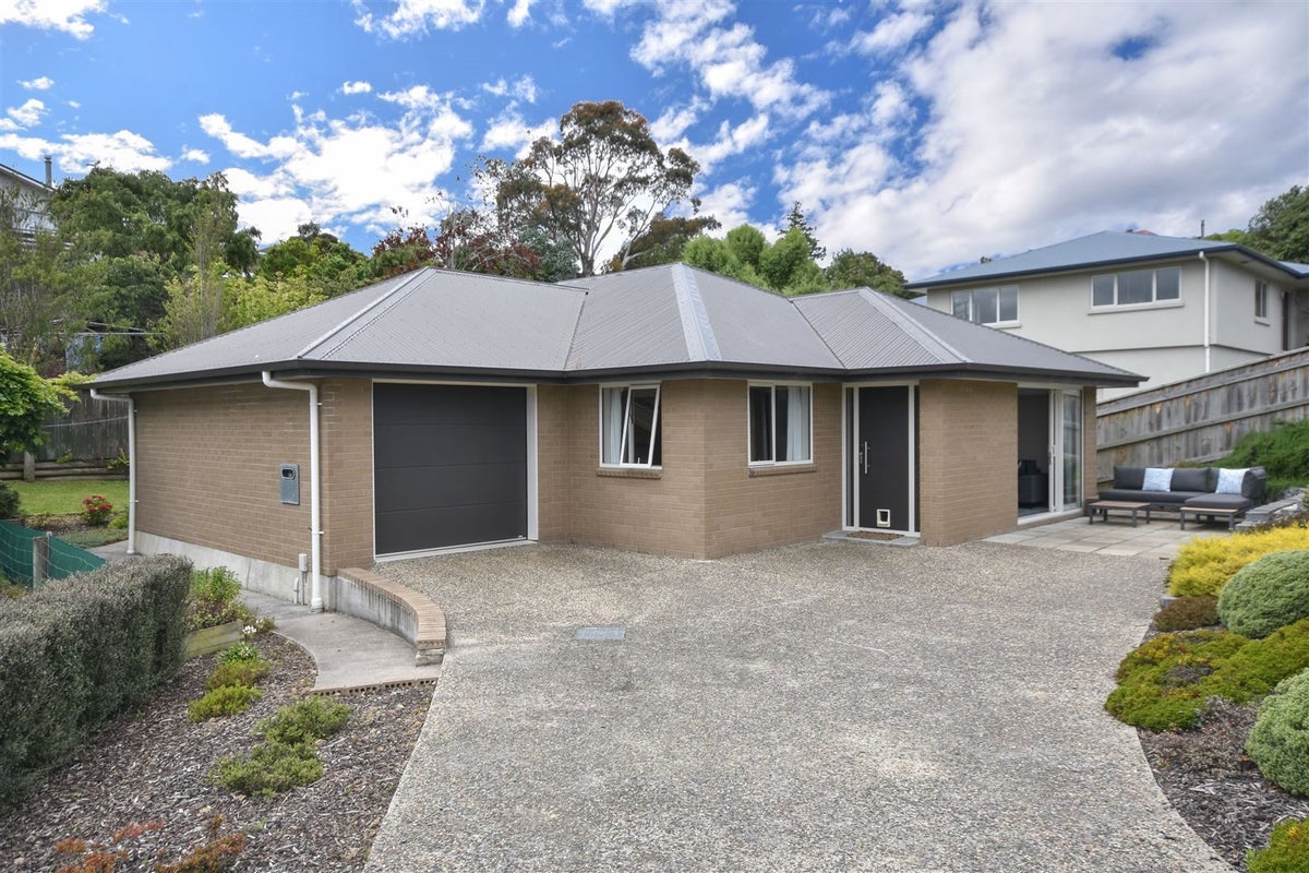 7 Eastbank Street, Waverley, Dunedin - Carousel 1