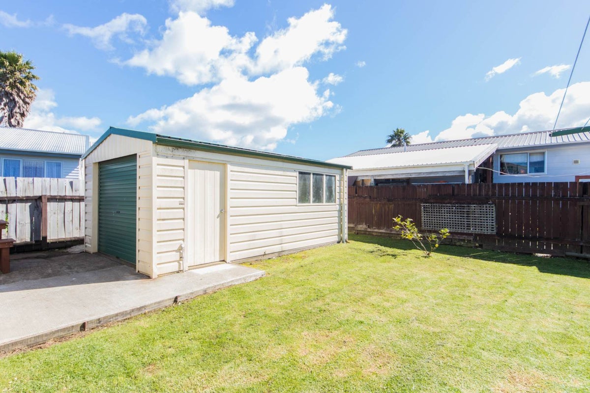 7B Te Moau Avenue, Parakai, Helensville - Carousel 2