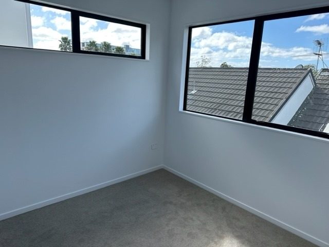 2/45 Anzac Street, Takapuna, Auckland - Carousel 11