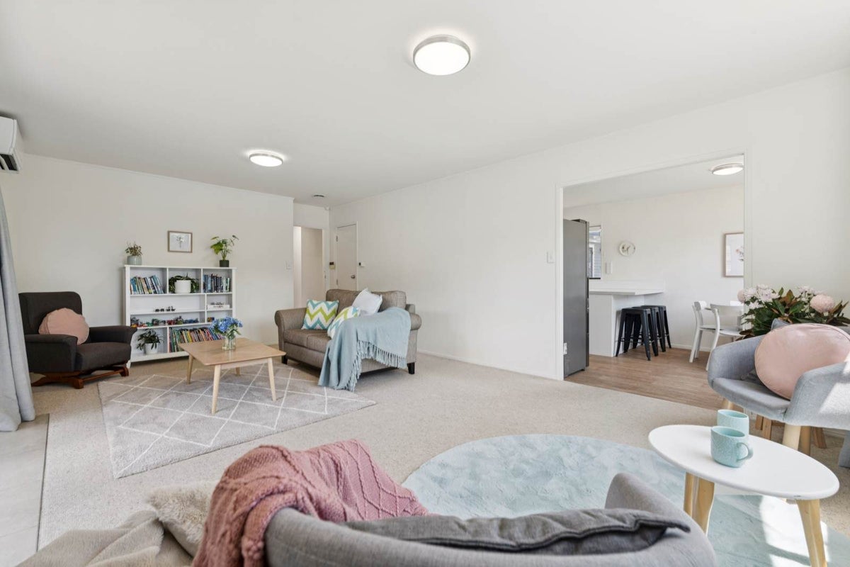 2/1 Manse Road, Papakura, Papakura, Auckland - Carousel 2