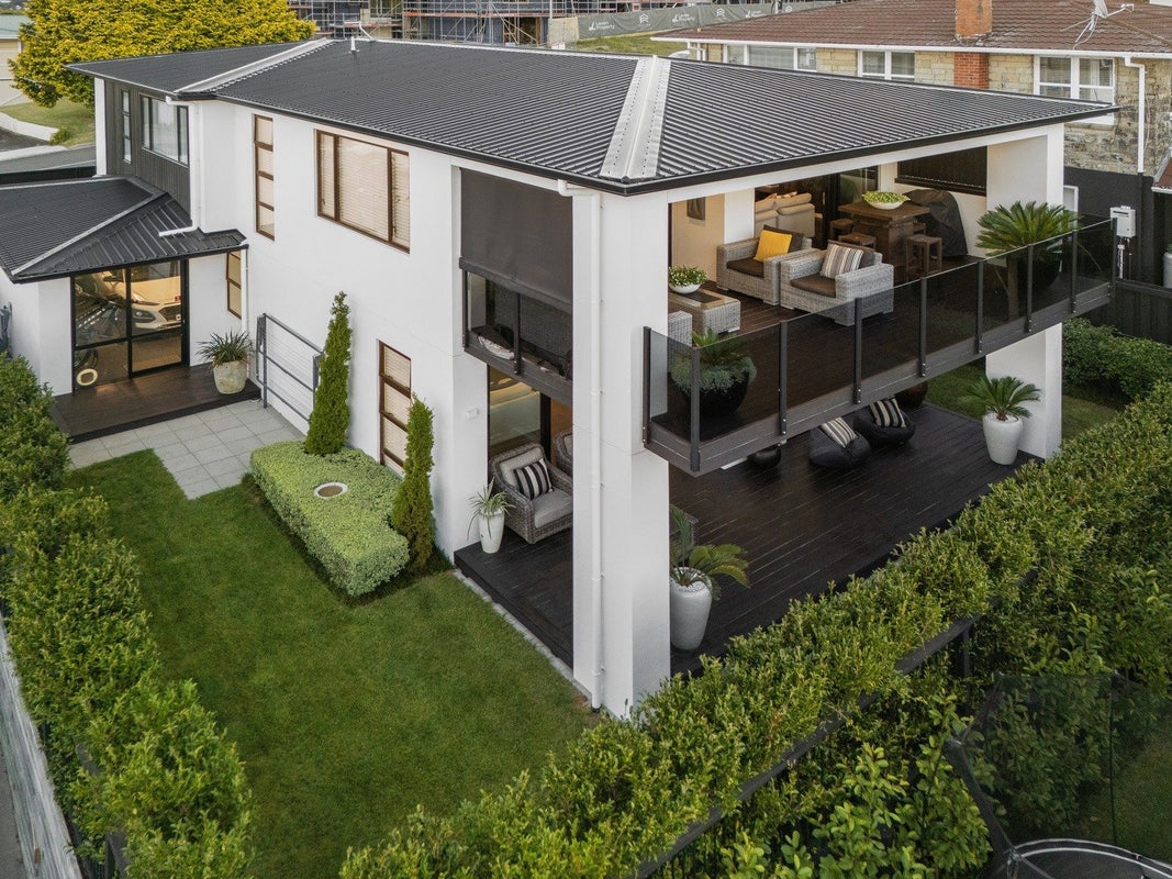 23 Milton Road, Otumoetai, Tauranga - Carousel 1