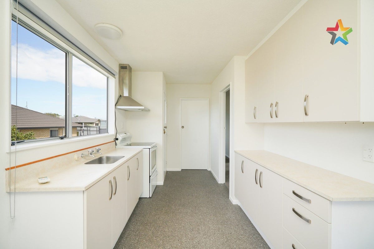 10 Salisbury Street, Waikiwi, Invercargill - Carousel 2