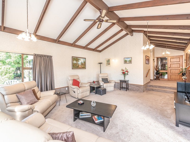 18 Parkdale Drive, Aramoho, Whanganui - Carousel 2