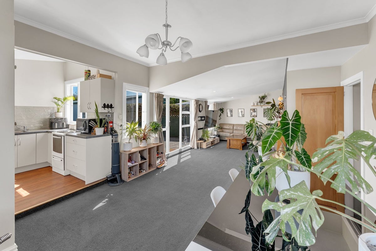 17 Baker Street, West End, Timaru - Carousel 1