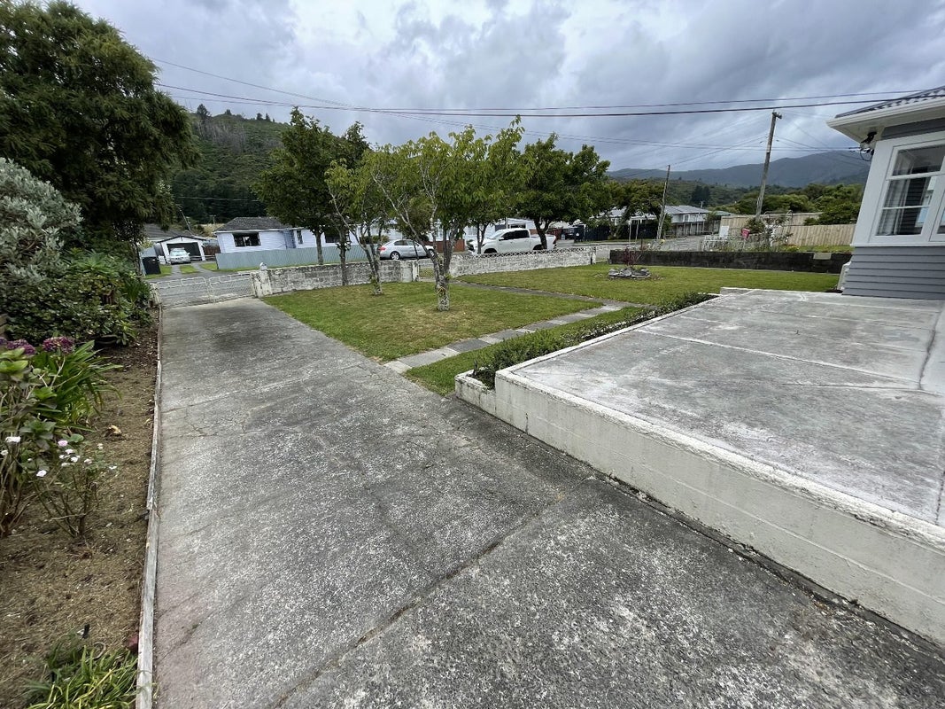 14 Heath Street, Wainuiomata, Lower Hutt - Carousel 13