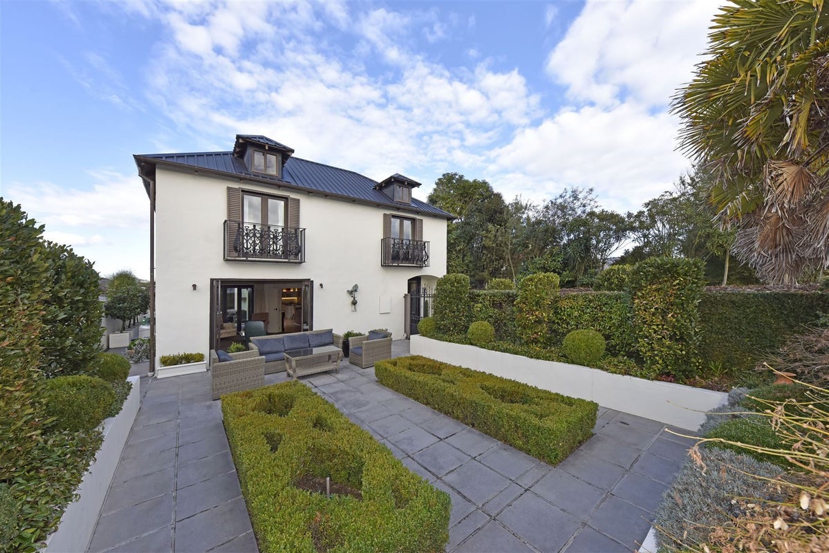 24 Taylors Avenue, Bryndwr, Christchurch - Carousel 1