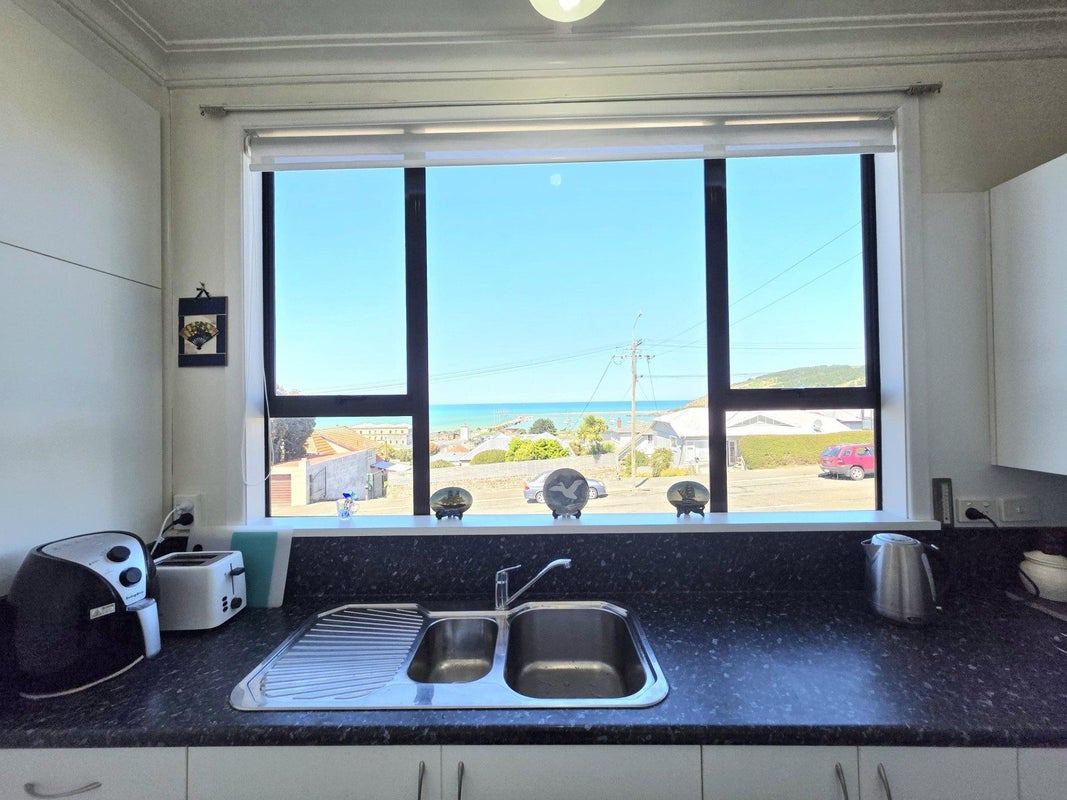 32A Wharfe Street, South Hill, Oamaru - Carousel 2