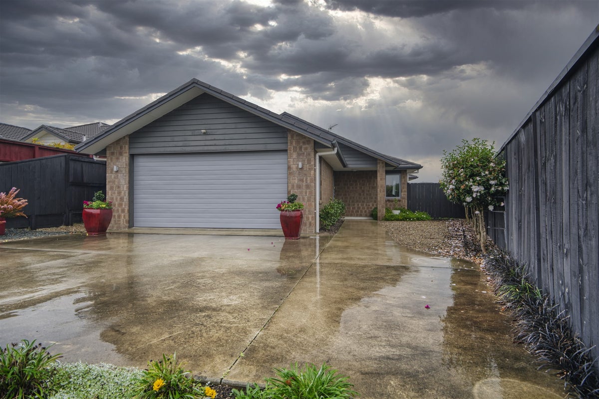 27 Alpers Ridge, Leamington, Cambridge - Carousel 1