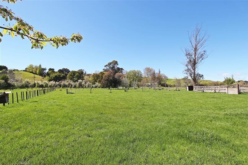 11 Edwards Road, Lower Moutere - Carousel 22