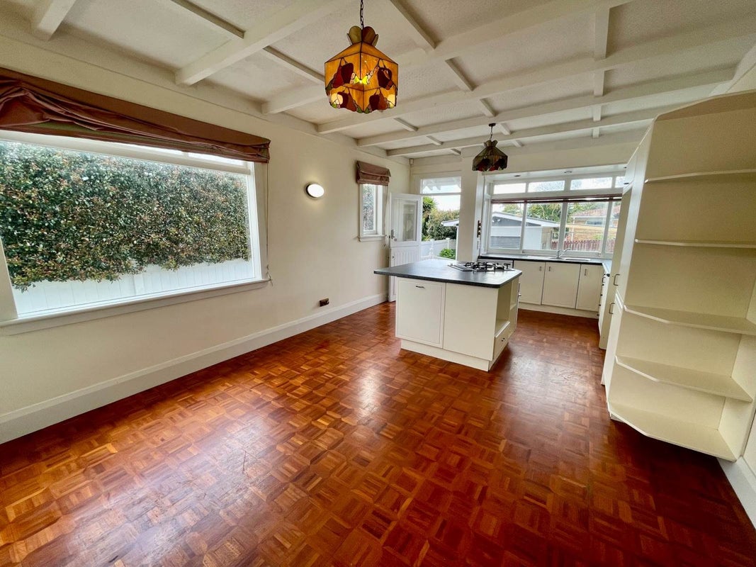 11 Huka Road, Birkenhead, Auckland - Carousel 2