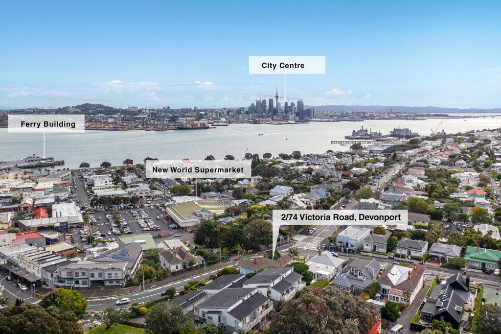 2/74 Victoria Road, Devonport, Auckland - Carousel 1