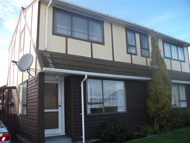 2/67 WAKEFIELD ST, Alicetown, Lower Hutt - Carousel 1
