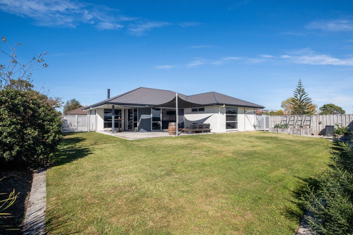 5 Waitaha Place, Clive, Clive - Carousel 21