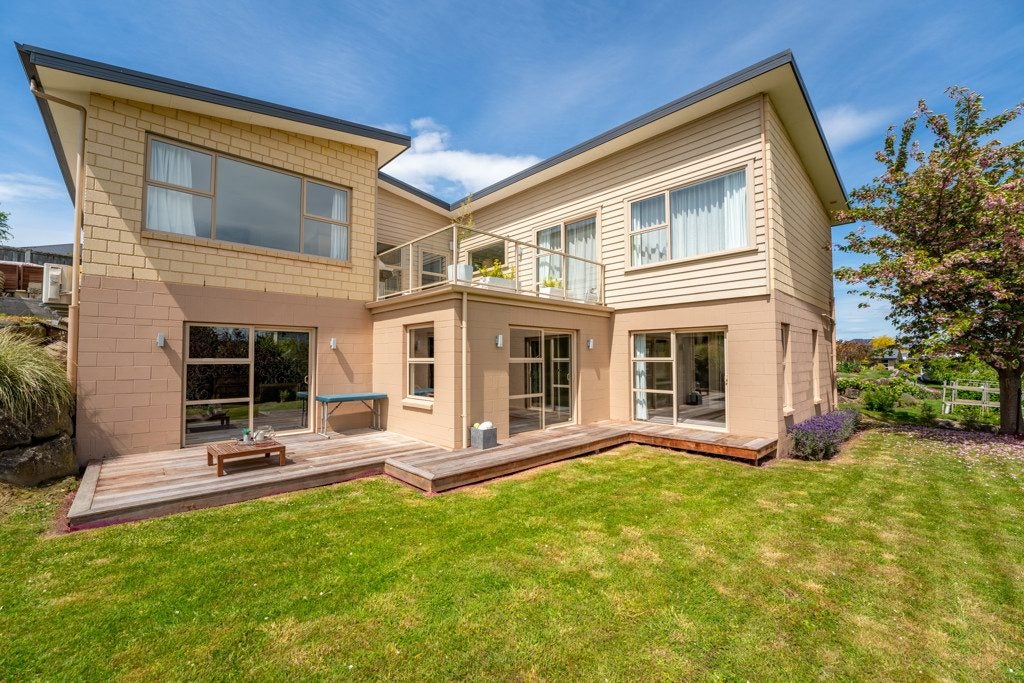5 Hunter Hills Drive, Gleniti, Timaru - Carousel 1