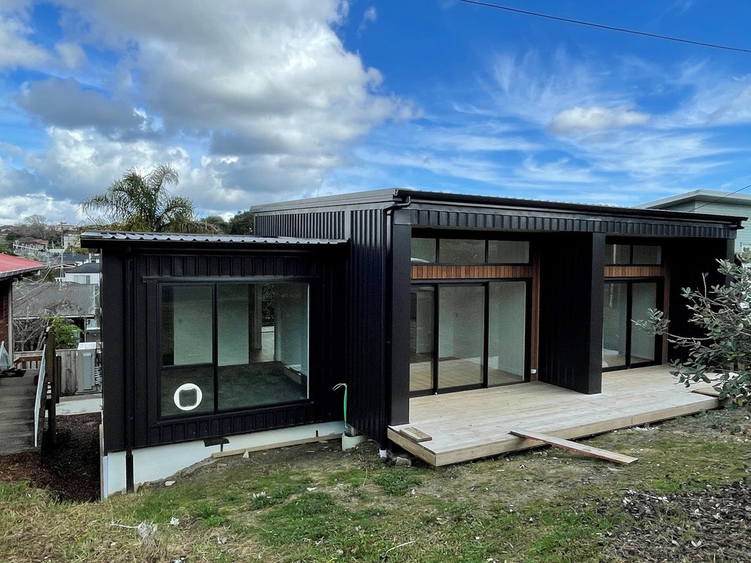 3/19 Sudan Avenue, Milford, Auckland - Carousel 1