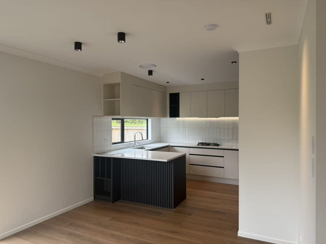 13 Taipahitini Road, Rosehill, Papakura - Carousel 11