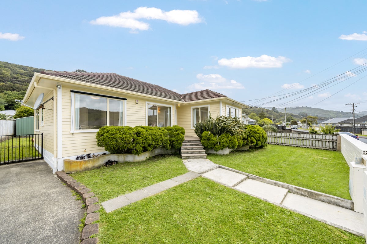 5 McKillop Street, Wainuiomata, Lower Hutt - Carousel 1