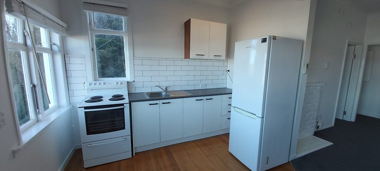27 Sar Street, Wadestown, Wellington - Carousel 2