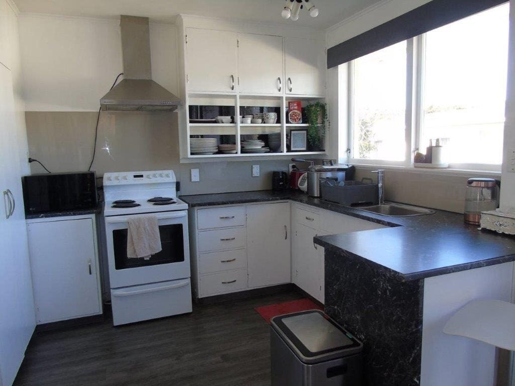 21A Kairanga Crescent, Wainuiomata, Lower Hutt - Carousel 2