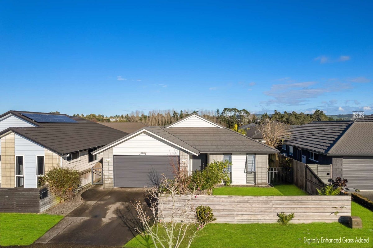 7 Tuaia Street, Pyes Pa, Tauranga - Carousel 2