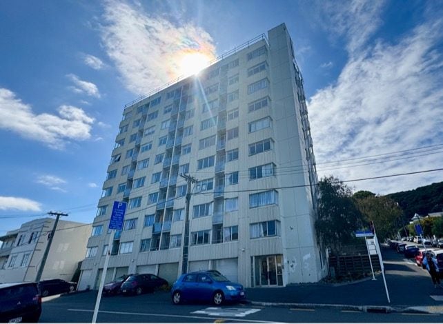 402/131 Brougham Street, Mount Victoria, Wellington - Carousel 8