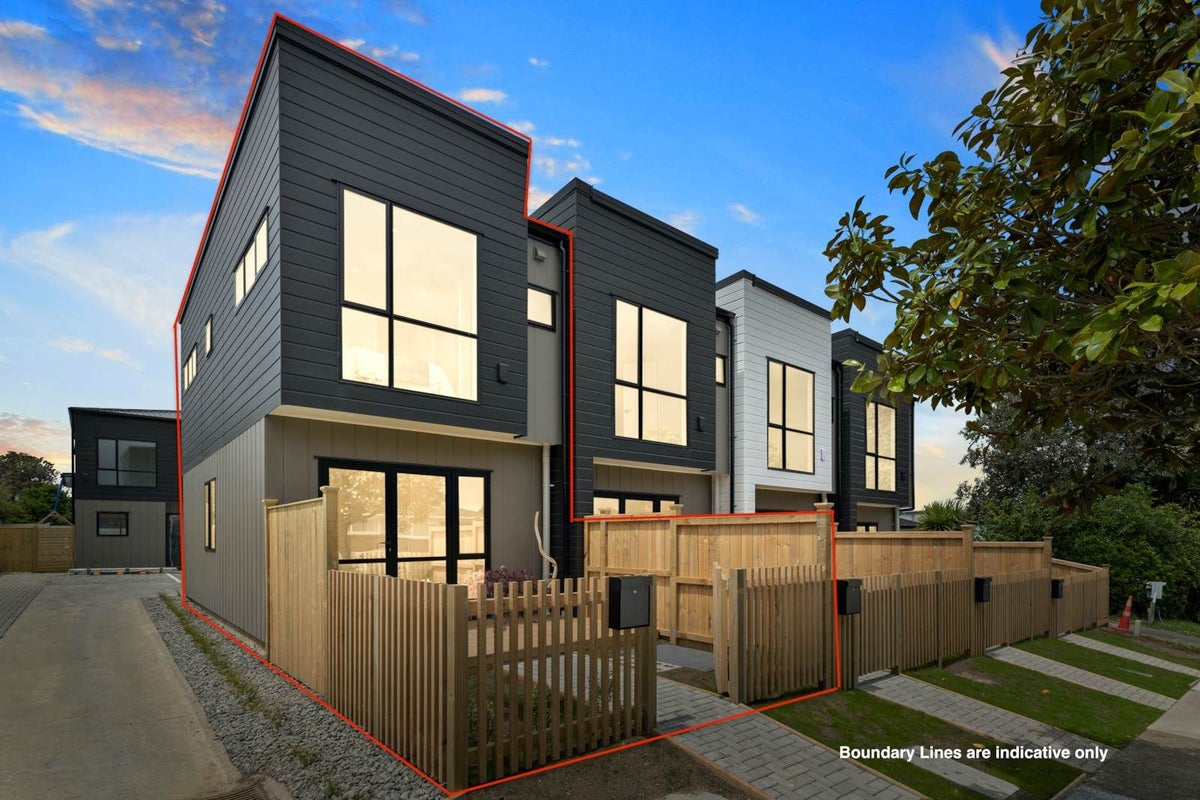 1/77 Glenmore Road, Sunnyhills, Auckland - Carousel 1