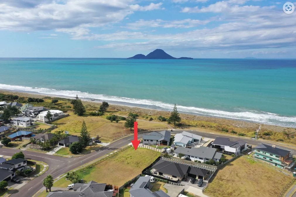 2 Pacific Parade, Coastlands, Whakatane - Carousel 6