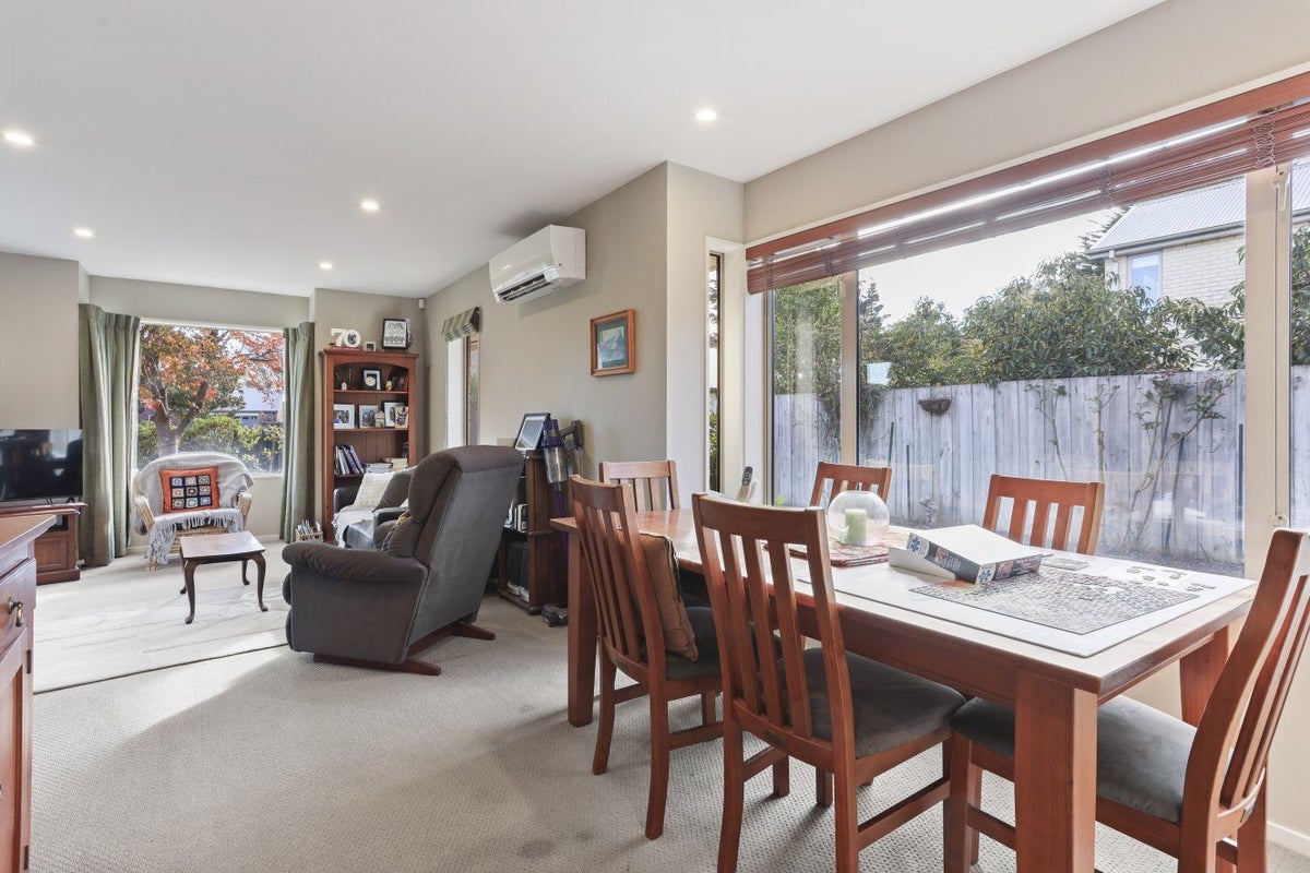 14 Len Hale Place, Parklands, Christchurch - Carousel 2