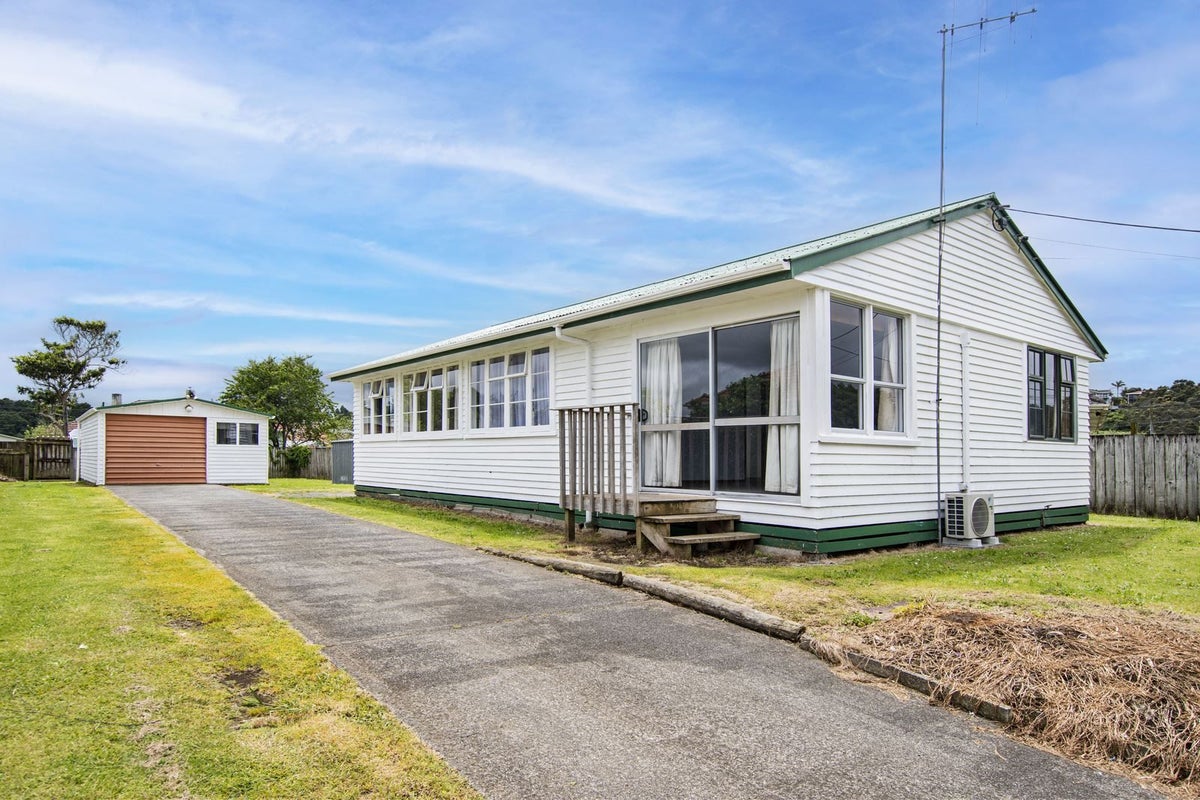 7 William Jones Drive, Otangarei, Whangarei - Carousel 1