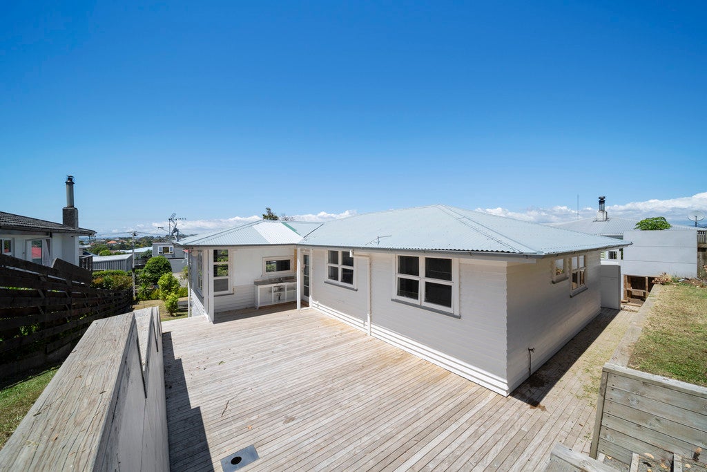 2A Havelock Place, Blagdon, New Plymouth - Carousel 1