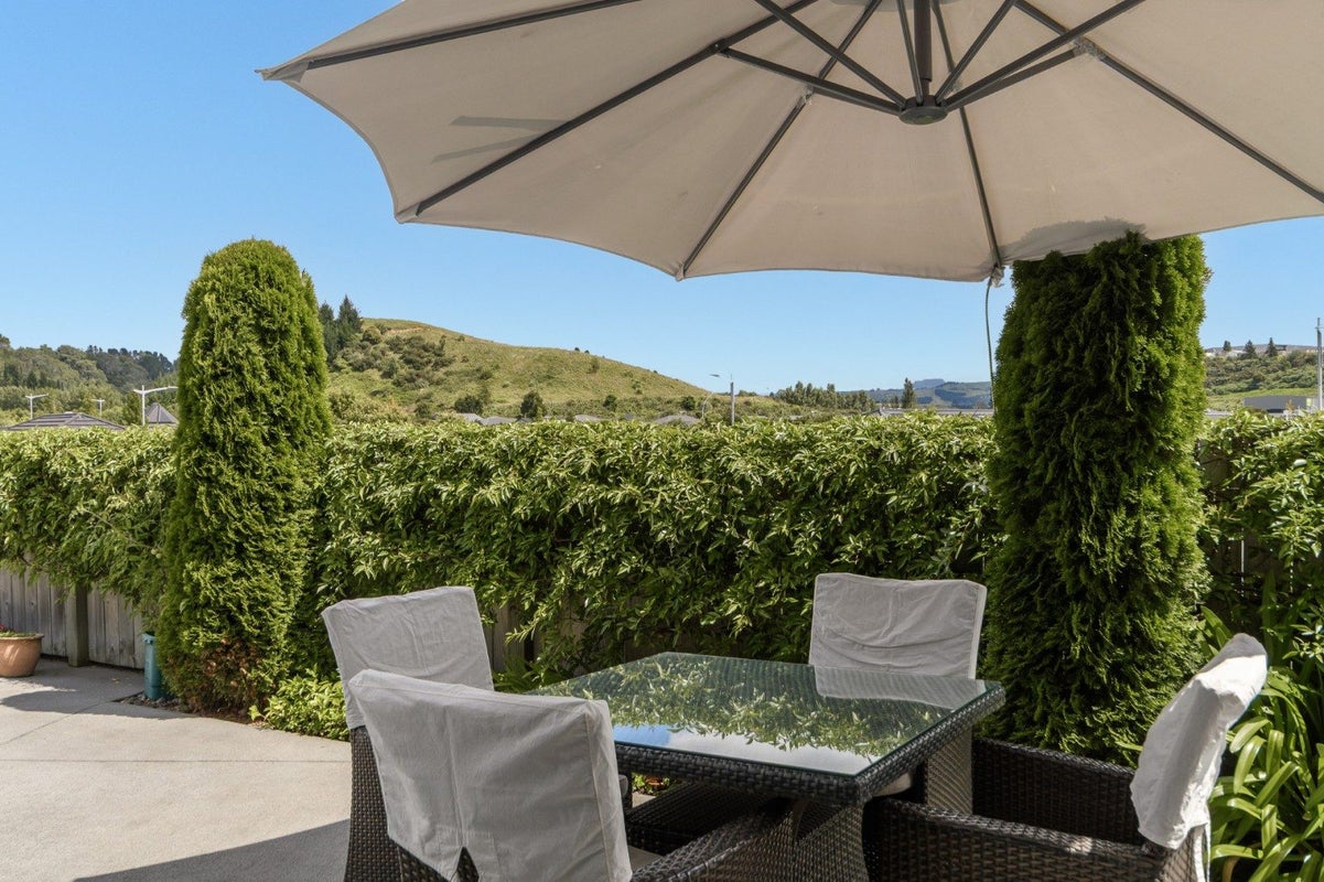 11 Rochfort Crescent, Pyes Pa, Tauranga - Carousel 2