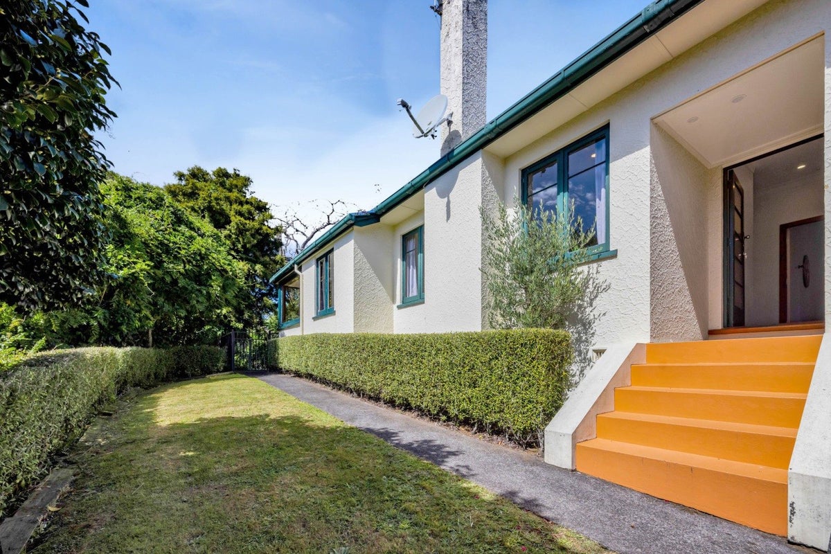 17 Mill Road, Lower Vogeltown, New Plymouth - Carousel 1