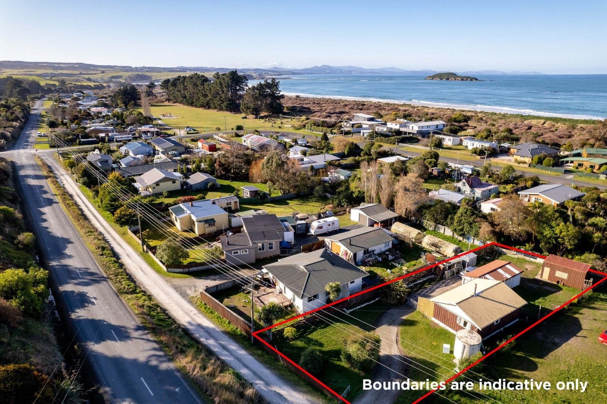 19 Connor Place, Taieri Beach, Taieri Beach - Carousel 1