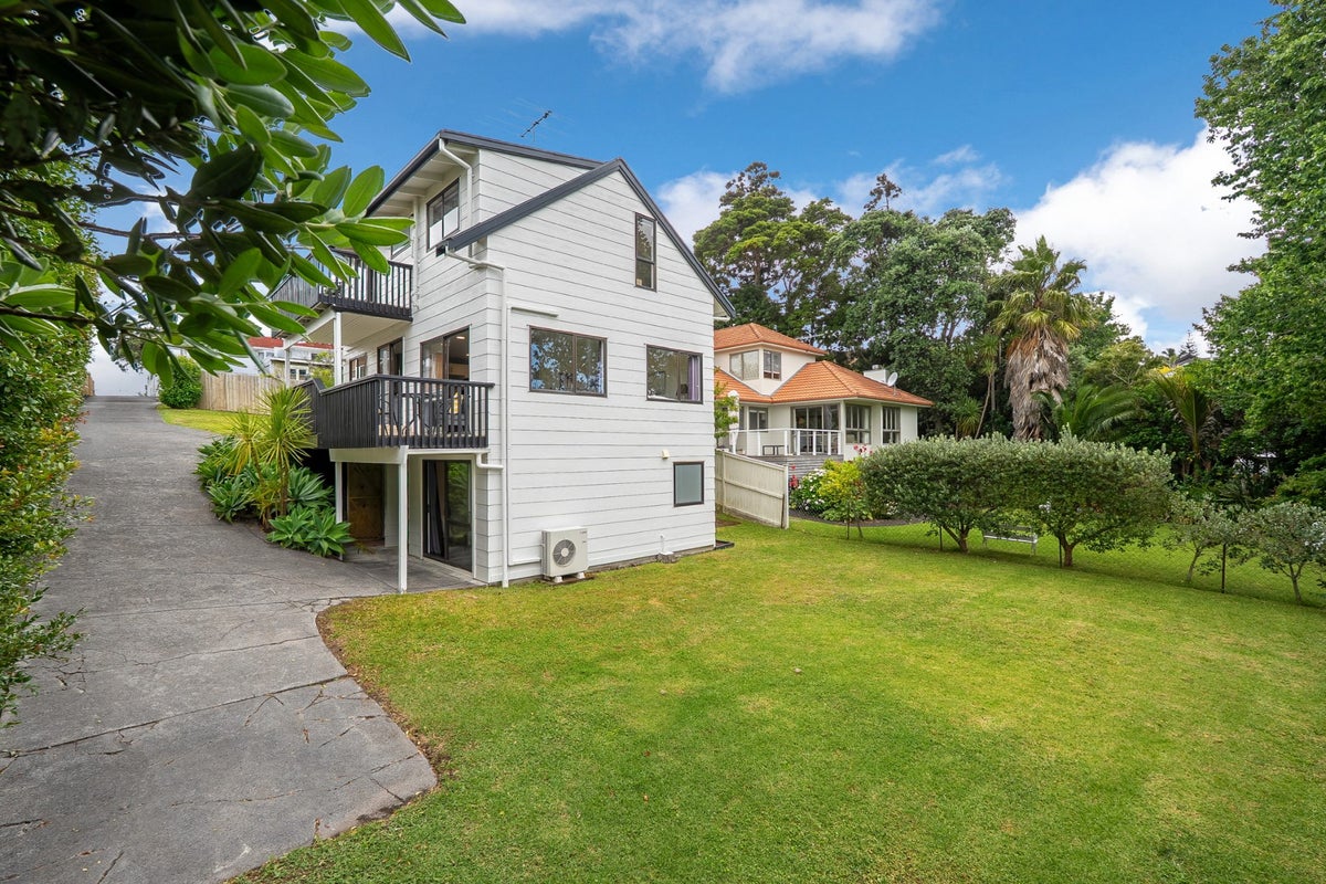 2/5 Francis Street, Hauraki, Auckland - Carousel 32