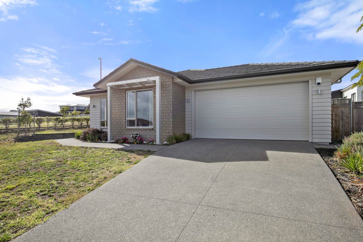 22 Doidge Street, Beachlands, Auckland - Carousel 37