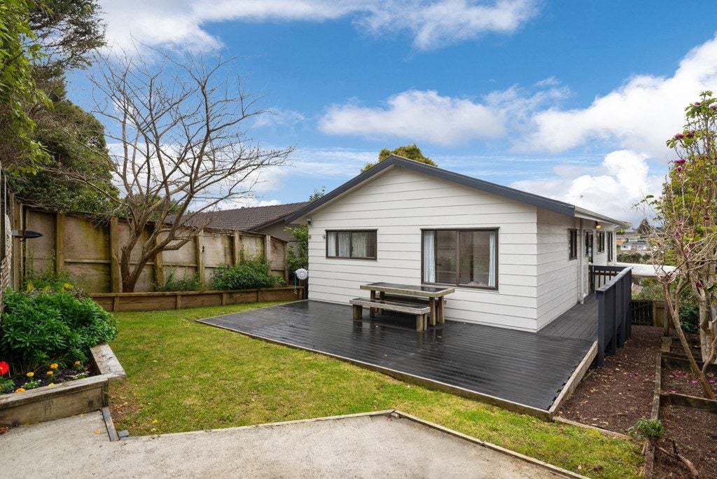 2/21 Tahu Crescent, Sunnynook, North Shore City, Auckland - Carousel 1
