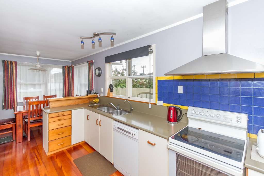 3 Yvonne Street, Melville, Hamilton - Carousel 2