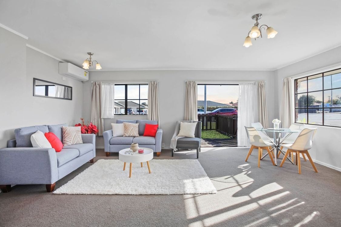 1/20 Sturges Road, Henderson, Auckland - Carousel 2