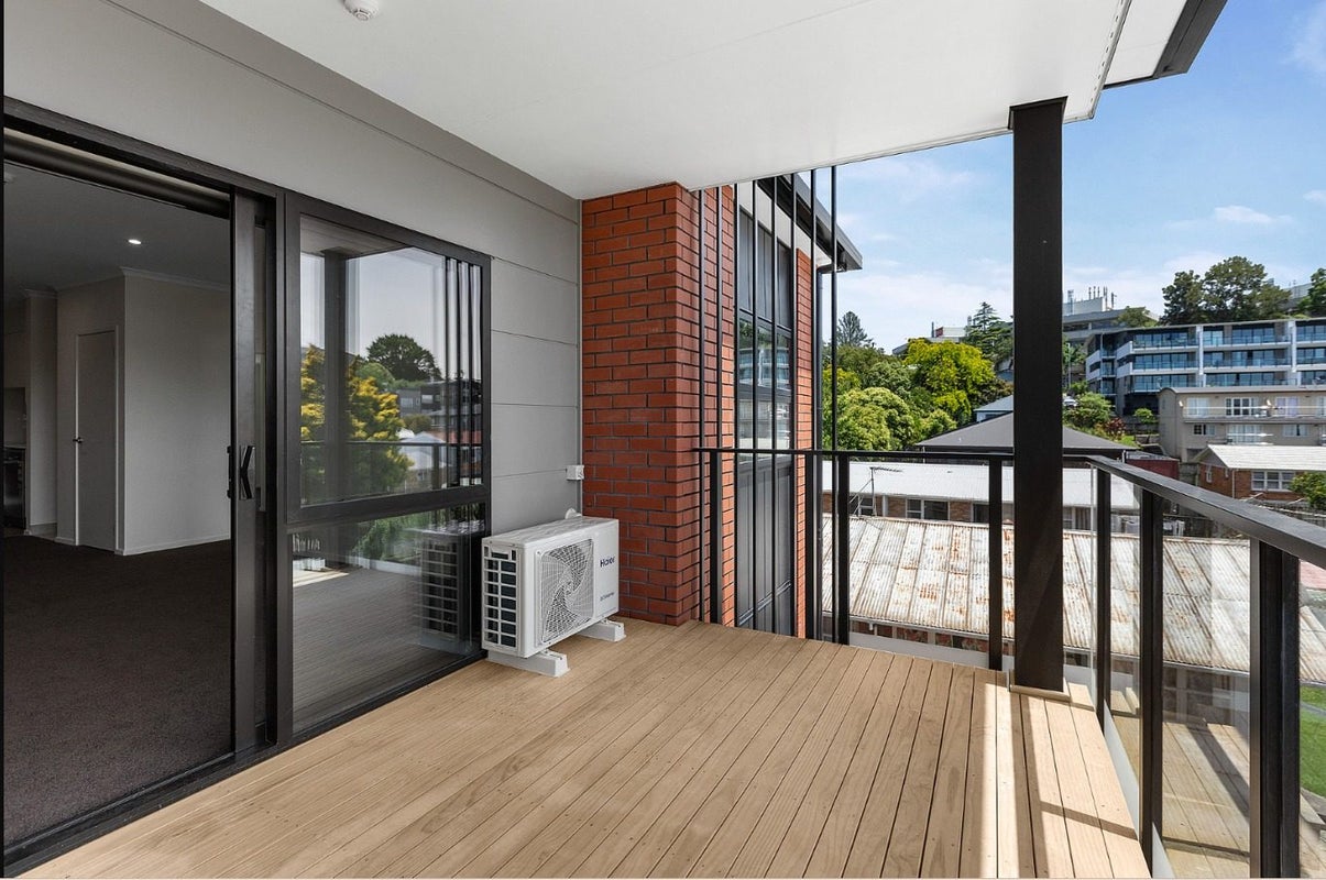 202/89 Aurora Terrace, Hillcrest, Hamilton - Carousel 7