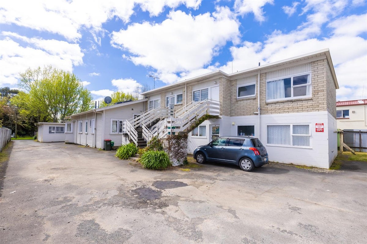 7/26 Stanley Street, Claudelands, Hamilton - Carousel 2