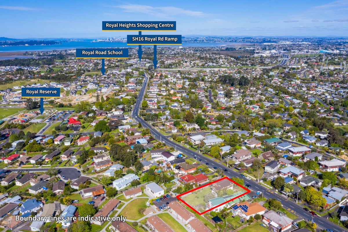 12 Royal Road, Massey, Auckland - Carousel 2