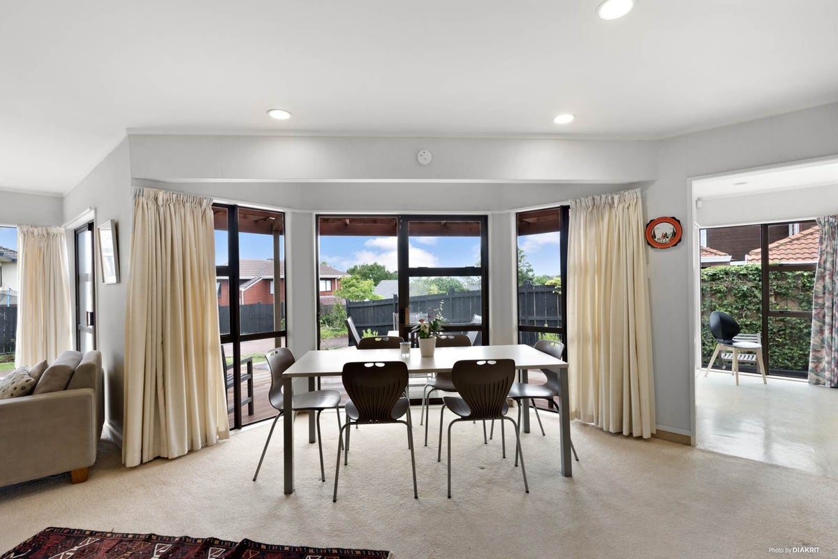13 Kingshaven Close, Mount Roskill, Auckland - Carousel 2