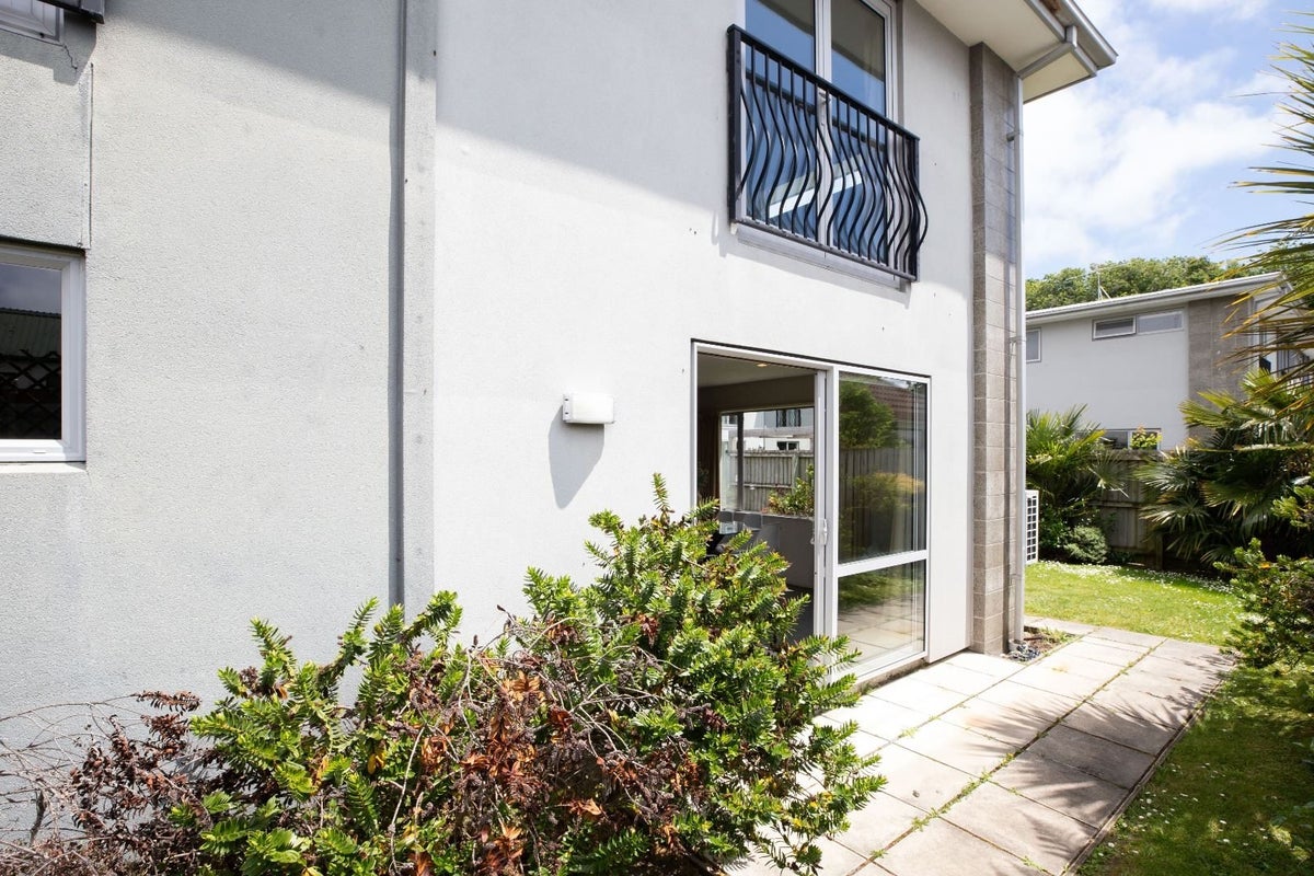 214A Lincoln Road, Addington, Christchurch - Carousel 20
